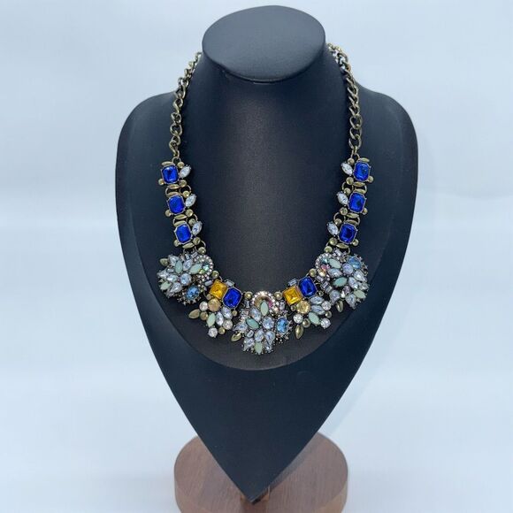 Unsigned Jewelry - Multicolor Rhinestone Bib Necklace with Bronze Tone Chain‎